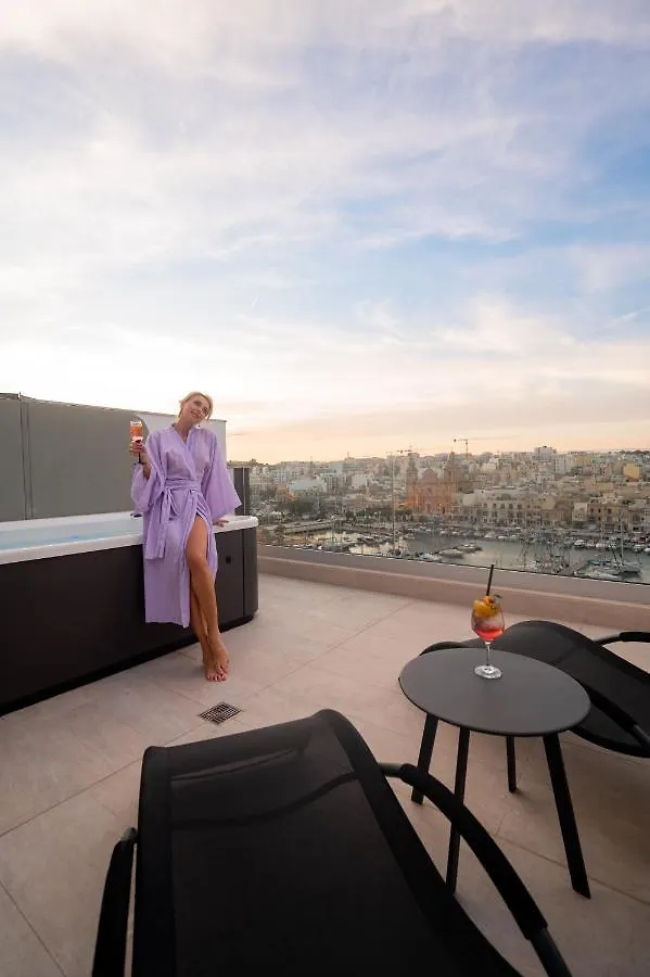The Address Seafront Suites With Hot Tub Pieta Malta